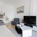 Apartman Le Plaza, Modern Escape Near Center *