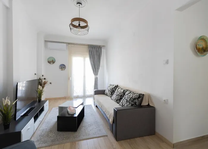 Le Plaza, Modern Escape Near Center Thessaloniki