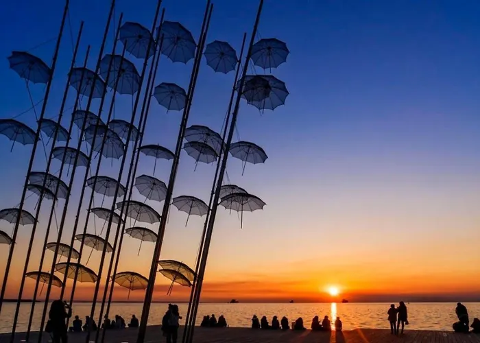 Le Plaza, Modern Escape Near Center Thessaloniki